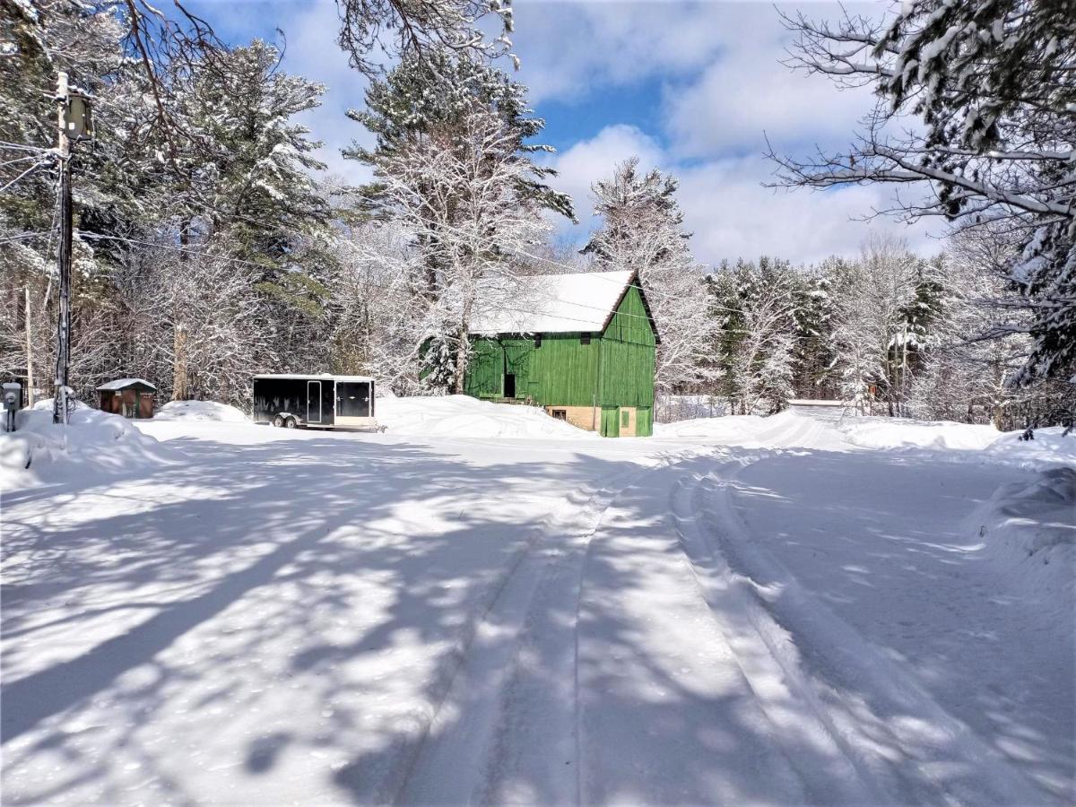 Logging Chain Lodge Cottage Resort Dwight Exterior foto
