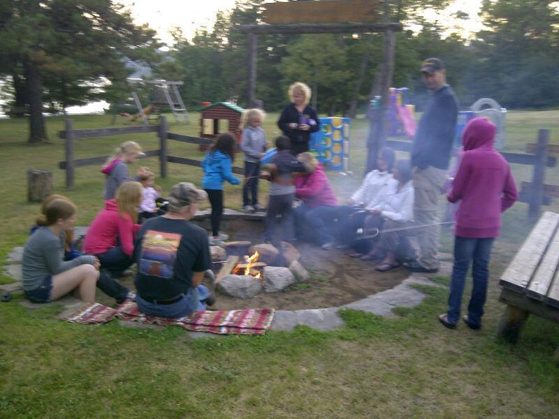 Logging Chain Lodge Cottage Resort Dwight Zimmer foto